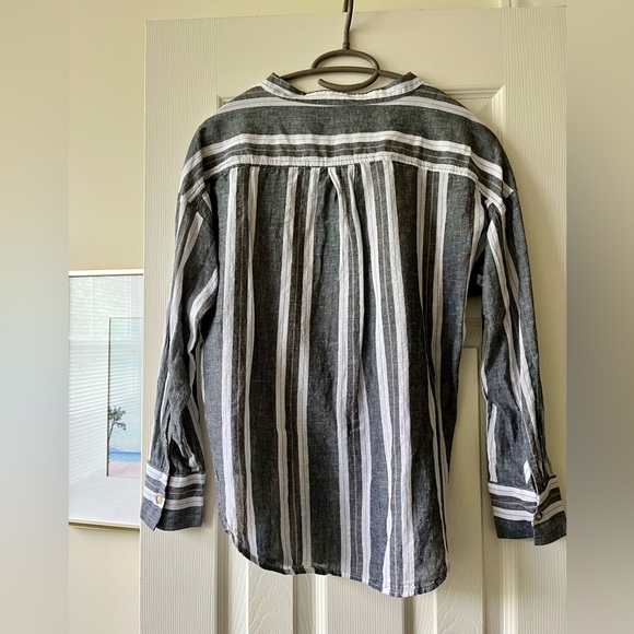 Banana Republic Grey & White Striped Blouse - Picture 2 of 2
